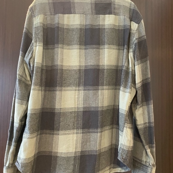 Green Old Navy Flannel - Picture 2 of 3